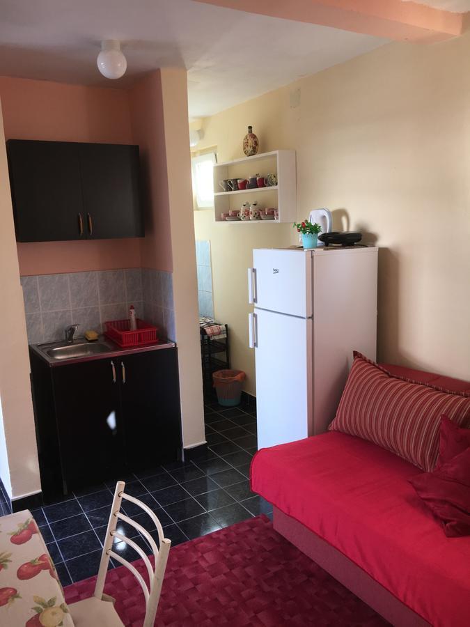 Apartman Tatjana Sutomore Exterior photo